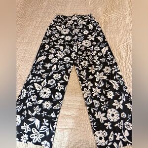 Wide Leg Floral Print Pants - Black & White